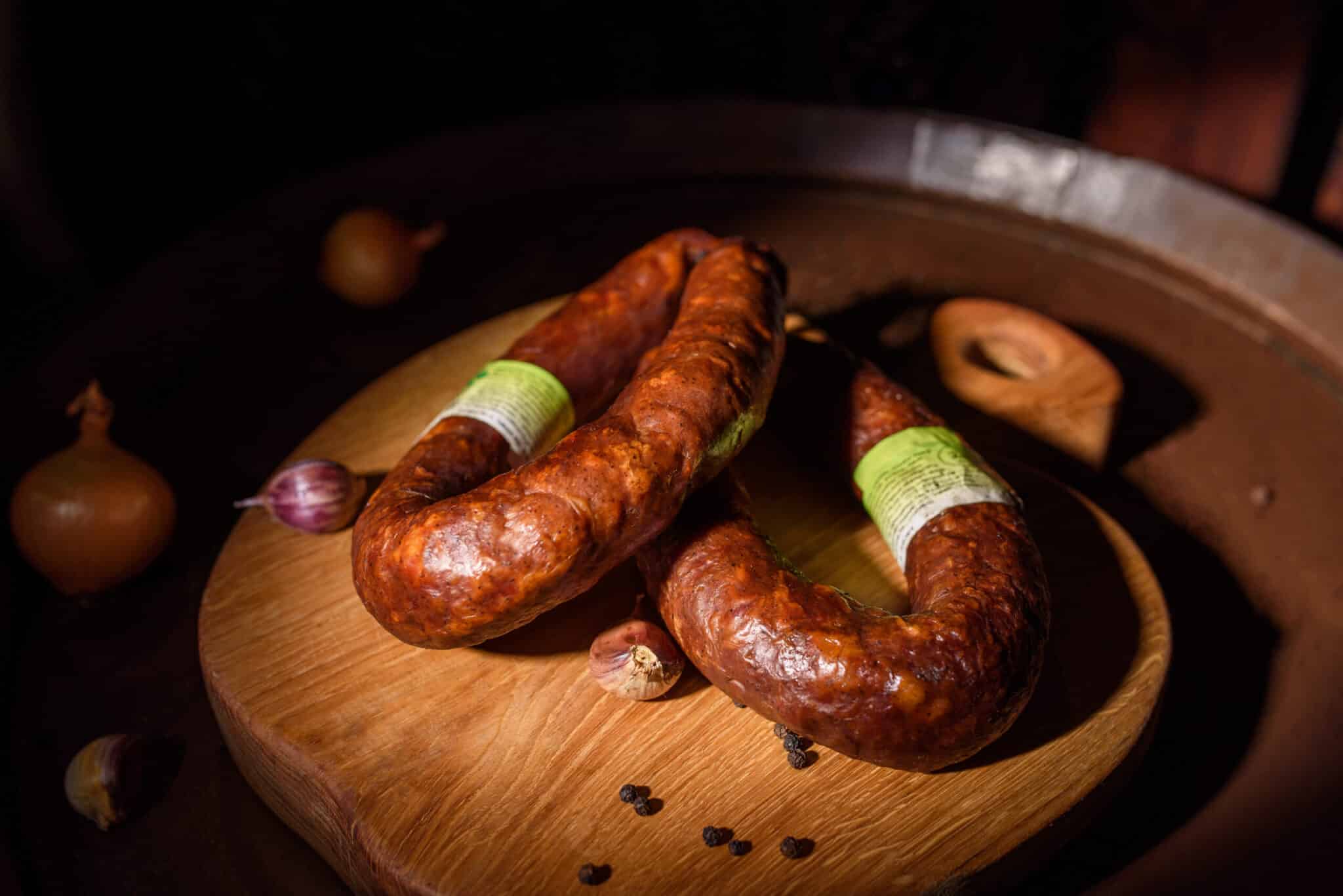 Kaimiško karšto rūkymo dešra „Ukraina” apie 400g/vnt Kaimiško karšto rūkymo dešra "Ukraina" apie 400g/vnt